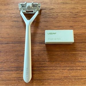 Leaf Shave Razor Silver & 50 Replacement Blades